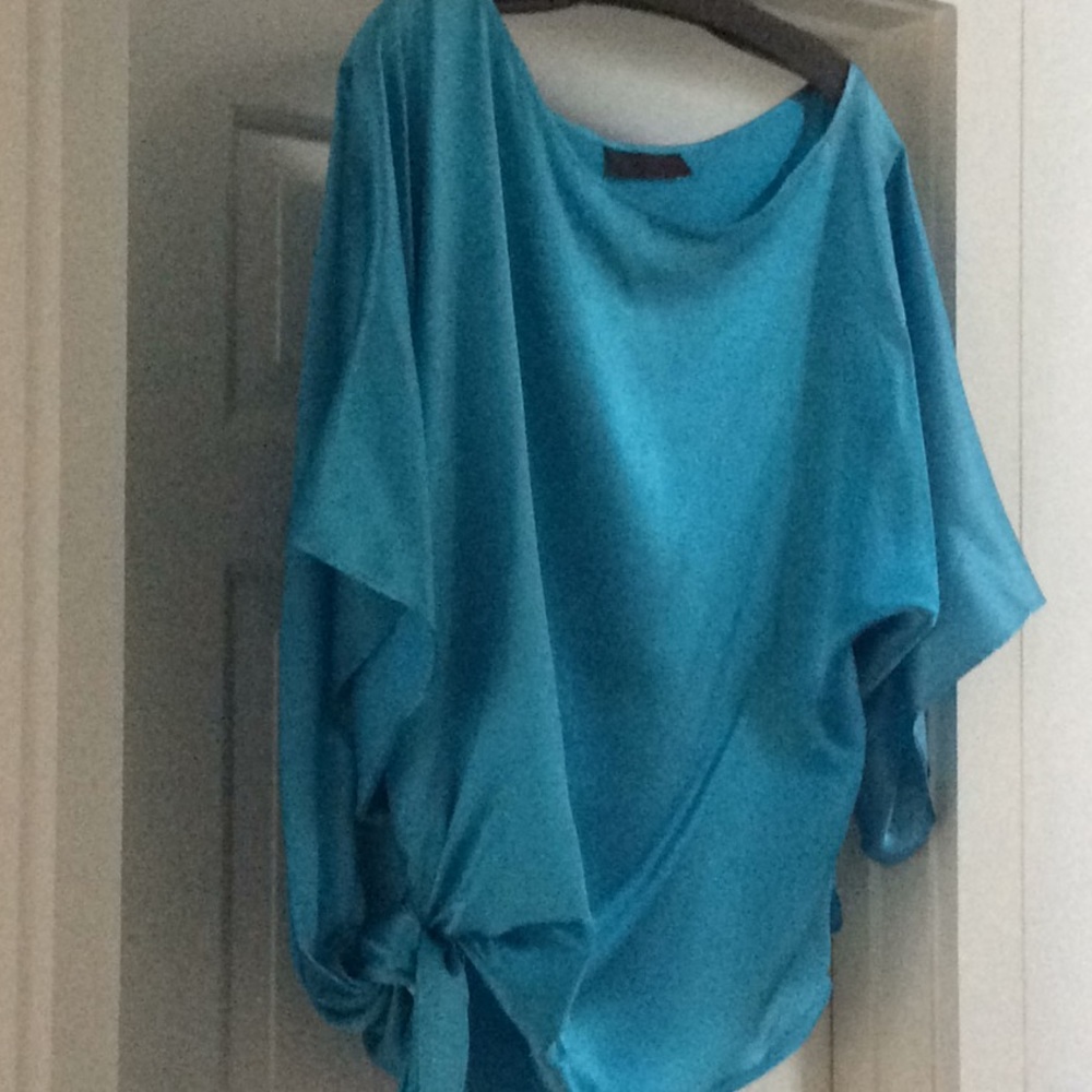 Abi Ferrin top